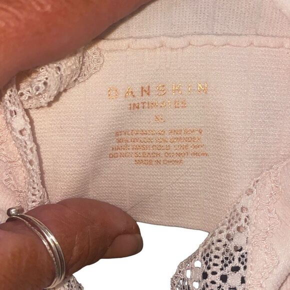DANSKIN INTIMATES All Day Comfort Pull On Sports Bra - Picture 3 of 3